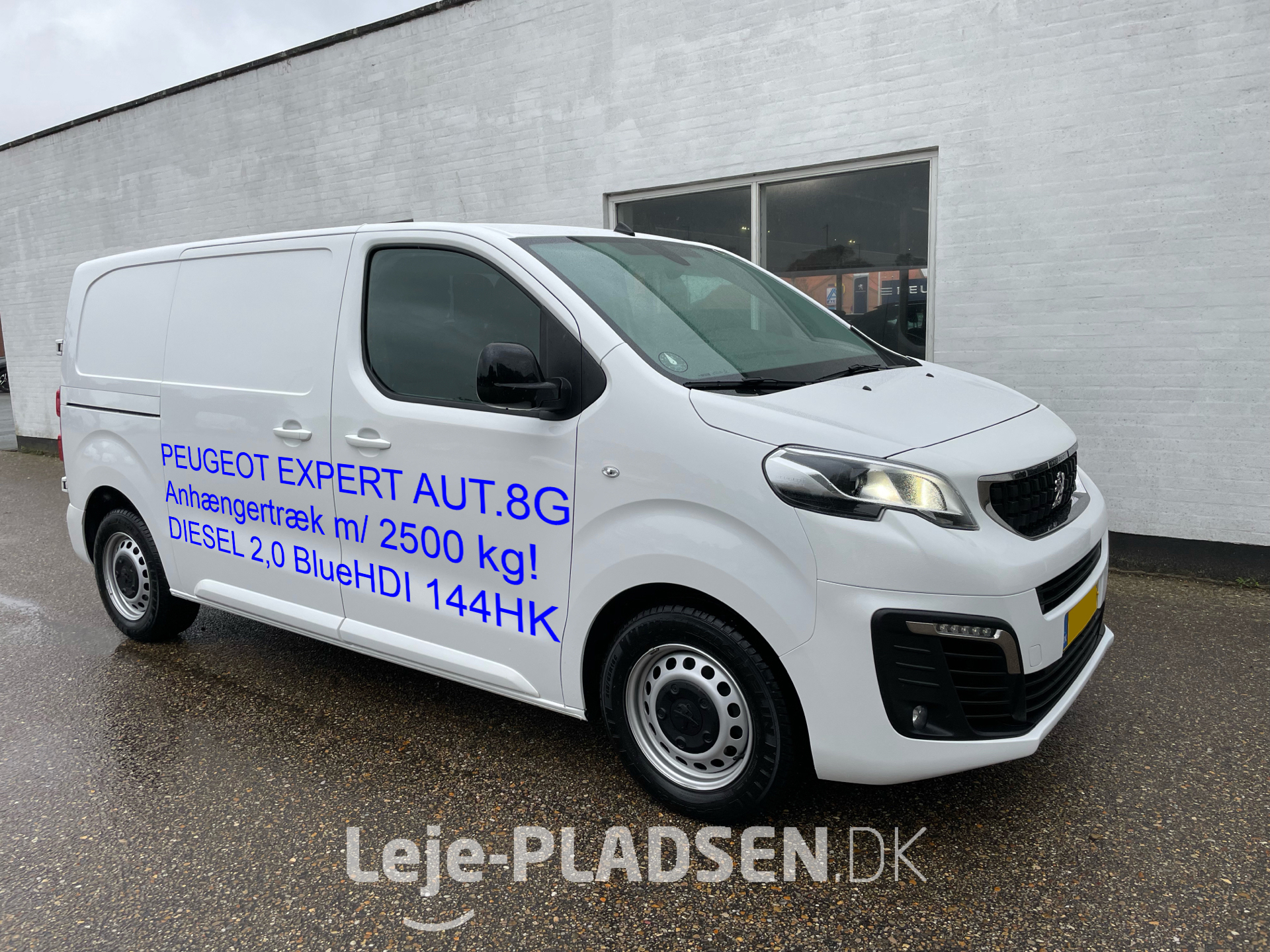 Lej en Peugeot Expert DIESEL varebil